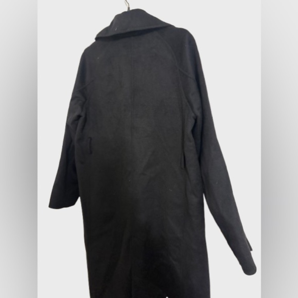Uniqlo Elegant Black Trench Coat - Picture 6 of 8